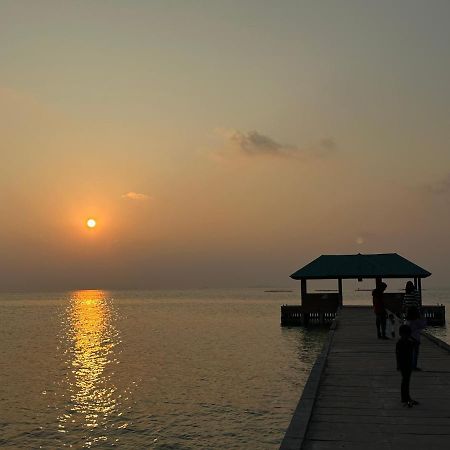 Sky View By Relax Tours Hotel Dhangethi Exterior foto